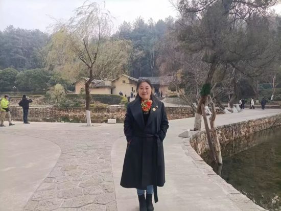 世界華人聯合總會姜琳主席前往韶山紀念毛主席誕辰129周年