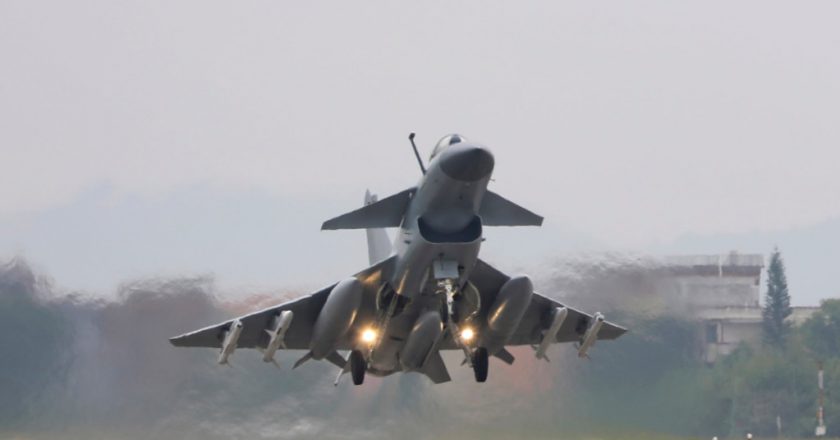 一邊圍台軍演，一邊大唱兩岸融合 專家：習近平的軟硬兼施不合台灣民意