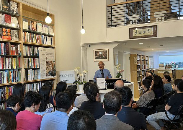 季風書園舉辦首次人文講壇　吳國光提出\”海華民族\”新概念