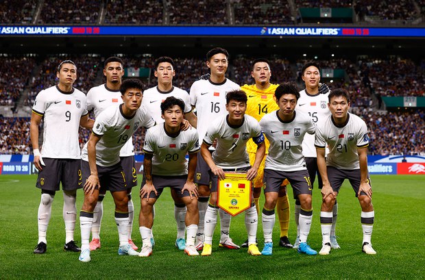 男足完敗球迷憤怒　再現中國體制腐敗