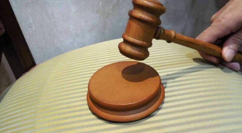 高级鉴定师变诈欺犯?古董班学员怒控砸百万买到仿品 获判赔108万