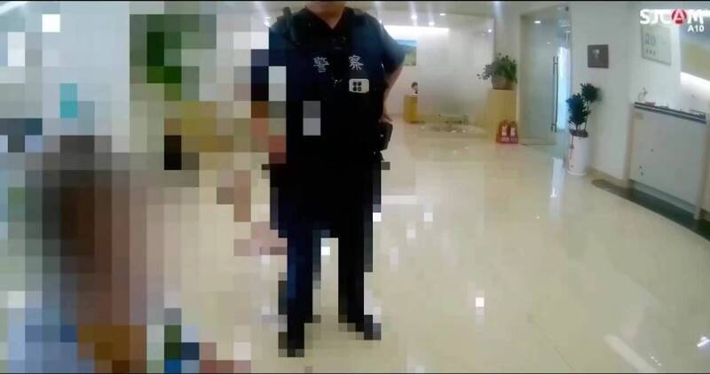 假外甥电话向舅舅借钱周转 老翁险遭骗款145万元