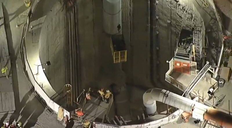 美国洛杉矶隧道坍塌逾30工人遭活埋 抢救画面曝光