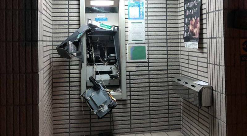 砸ATM辩没印象判无罪 思觉失调男一听监护3年急喊：病情稳定