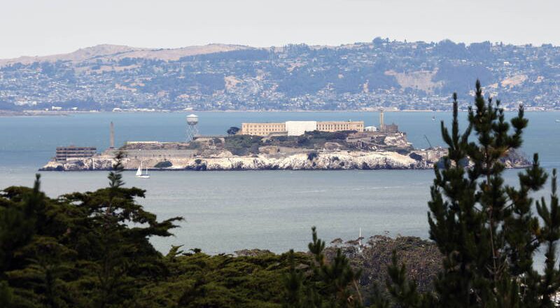 恶魔岛监狱拟重启！美司法及内政部长视察曝未来目的