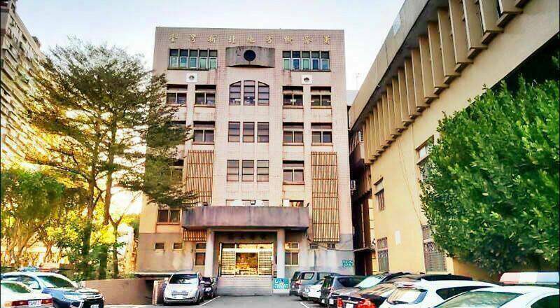 涉勾结股市秃鹰掏空牧东光电 四海帮前堂主方宝庆起诉