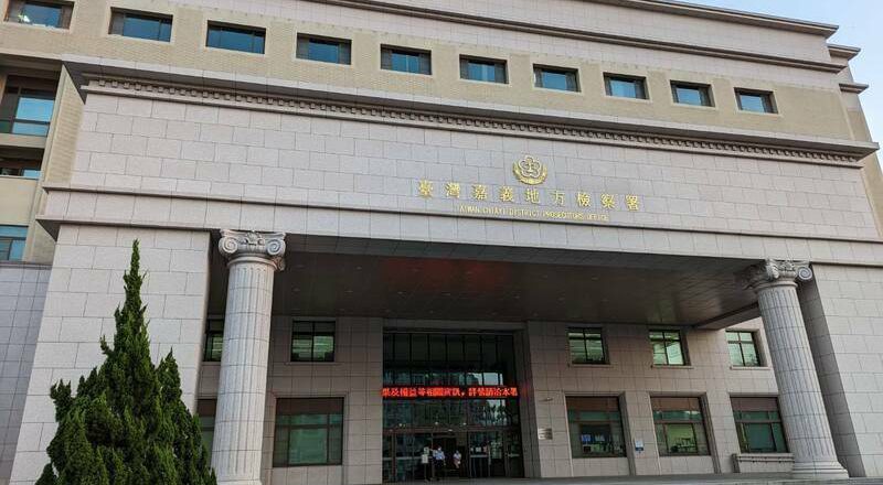 呛医院很烂、还推护理师 6旬男违反医疗法被诉