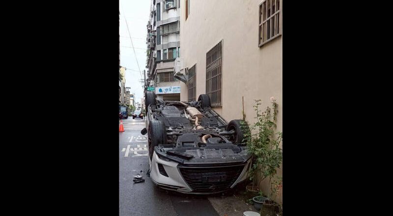 员林「极限停车秀」！ 原来要喝酒加讲手机才办到