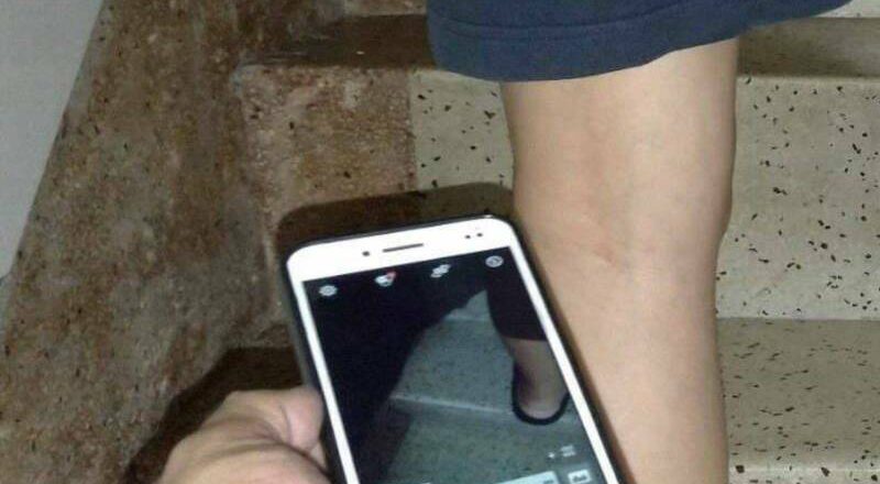 高铁台中站通勤短裙妹 「玻璃反光」惊见猥琐男偷拍