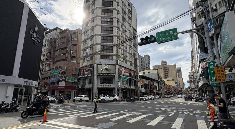 竹市巨城旁路口 成上半年科技執法取締王