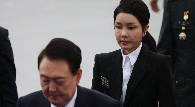 尹锡悦妻子涉炒股、收贿 检传唤金建希8月到案接受调查