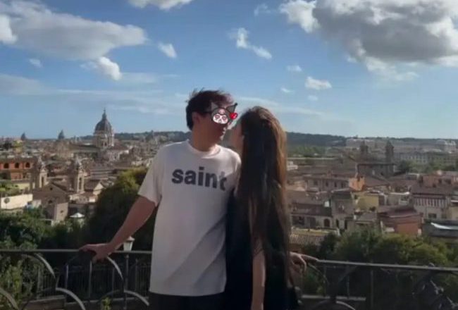 撐不住了！懶懶變賣王思聰送的奢侈品 分手傳言怕是已成真