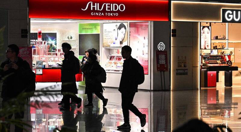 日本百年美妆品牌 如今身陷泥沼